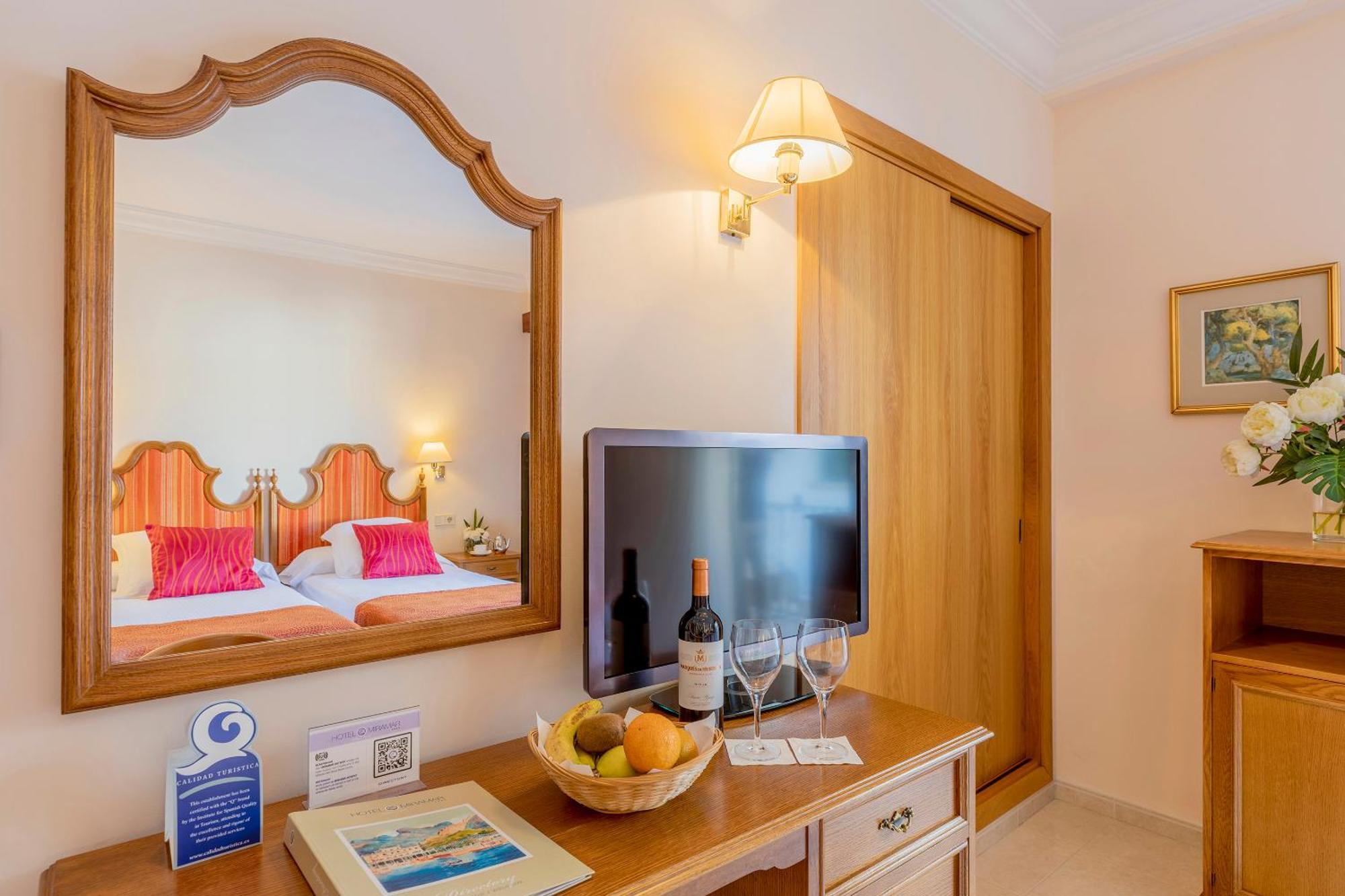 Hotel Miramar Mallorca Port de Pollença Camera foto