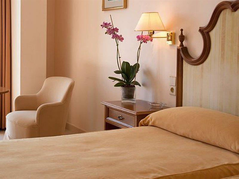 Hotel Miramar Mallorca Port de Pollença Esterno foto