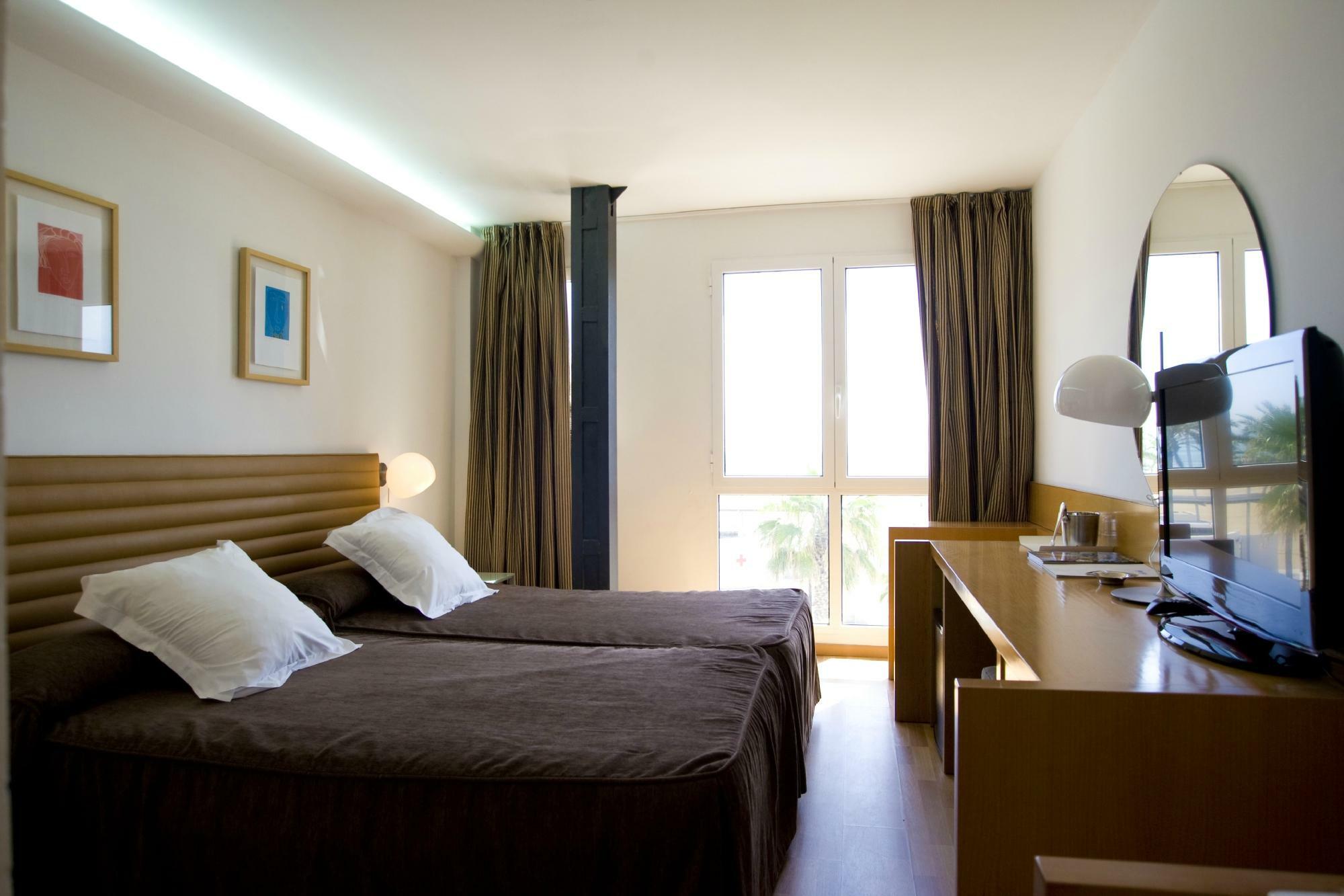 Hotel Miramar Mallorca Port de Pollença Esterno foto